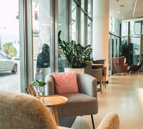 Dancing House Café